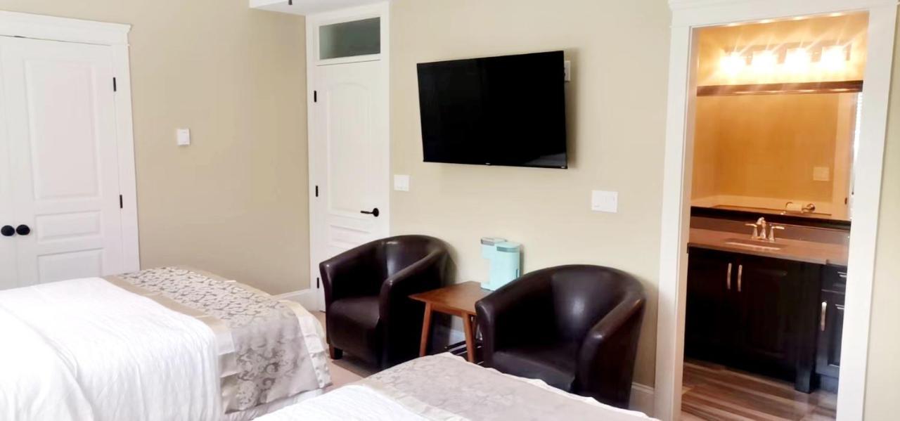 Beautiful Private Room In Blueback Beachfront Nanaimo Buitenkant foto
